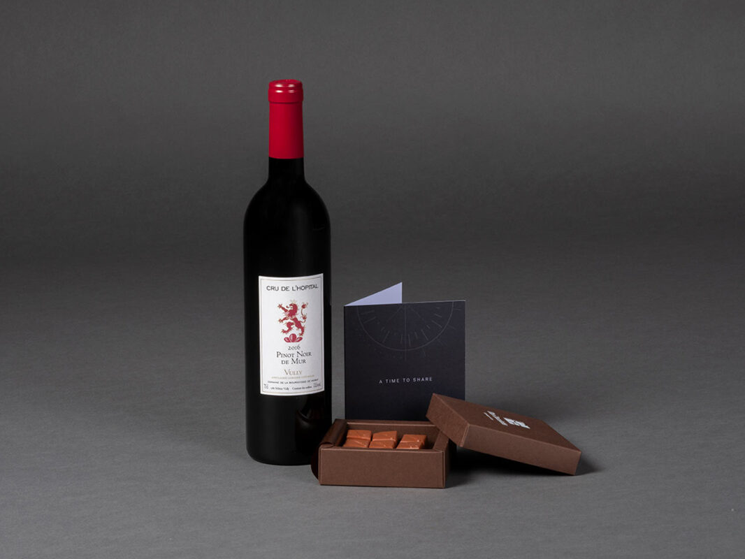 Coffret cadeau vin & chocolat <BR>Pinot Noir de Mur & Douce enfance