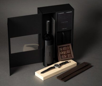 Coffret Limited Edition 23:05 <BR>Timeless watch
